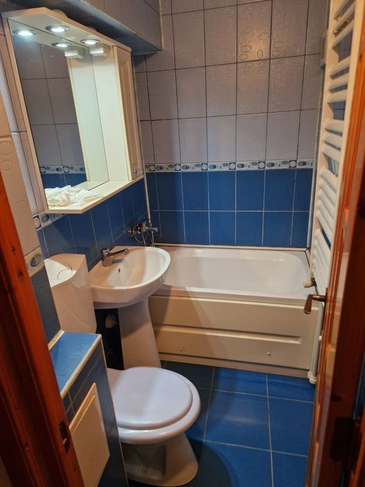 Apartament 2 camere vizavi liceul Emil Botta
