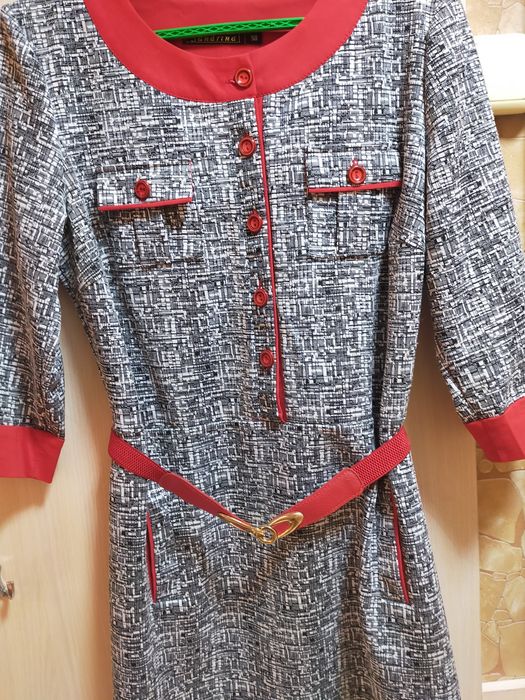 Женские платья, кофты