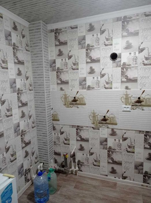 Navoiy shahrida Uy sotiladi. Narxi 600 mln. Kelishamiz. Variant bor.