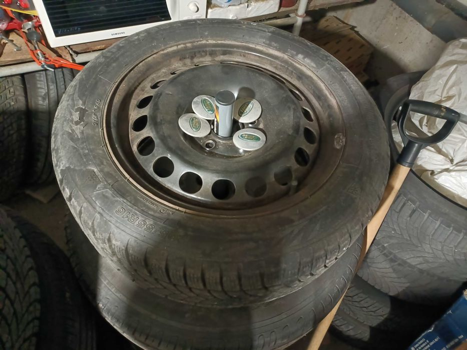 Jante cu anvelope iarna  gama VAG 205/55 R16 ,capace WW ,anv 205/50/17