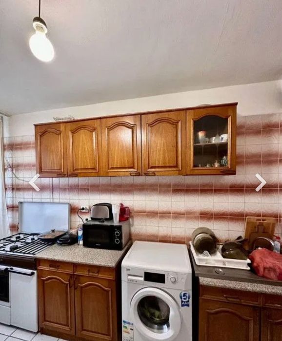 Proprietar închiriez apartament 3 camere decomandate zona Cireșica