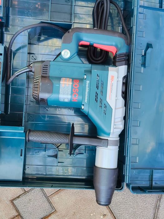 Rotopercutor BOSCH GBH 5-40DCE nou 0 km