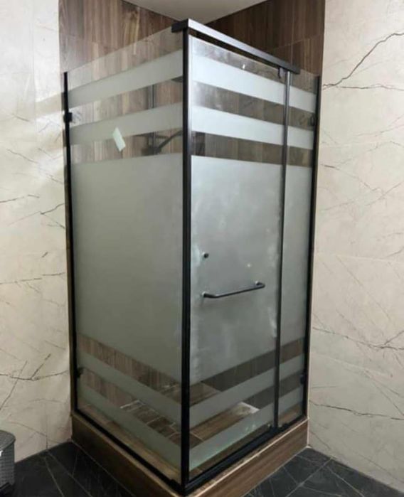 АКЦИЯ! Душевые кабины и перегородки