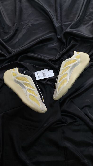 Yeezy Boost 700 “Safflower”