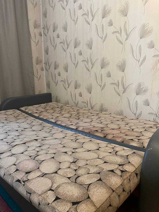 Отдам раскладной диван, самовывоз
