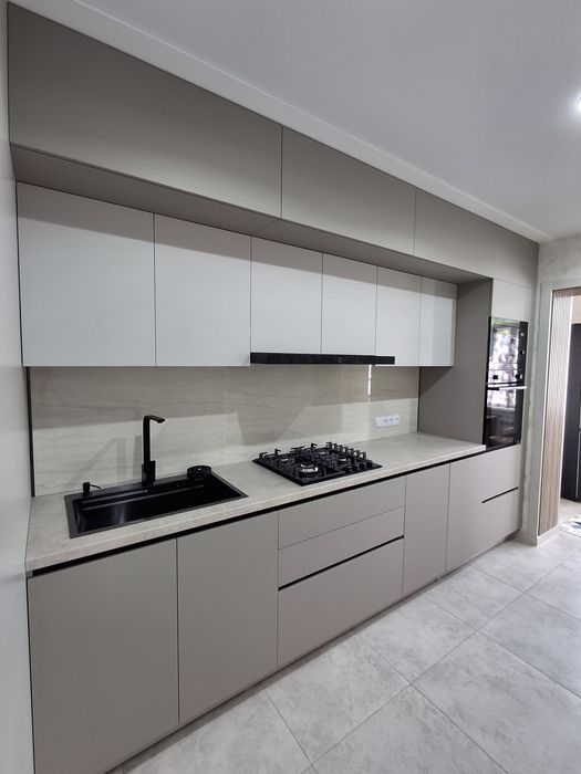 Кухни на заказ. .