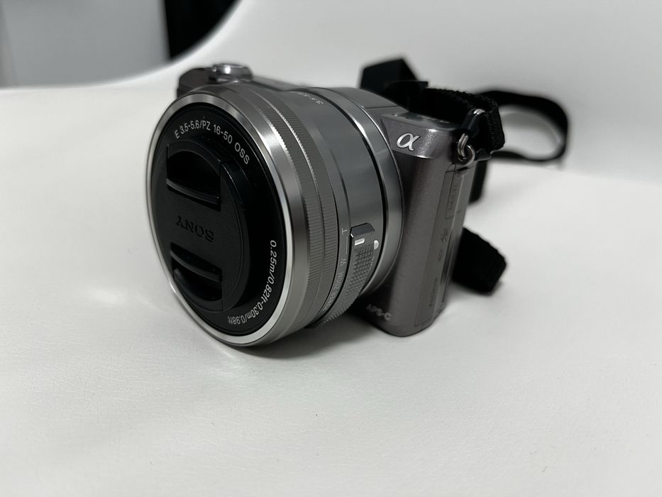 Aparat foto mirrorless Sony A5100