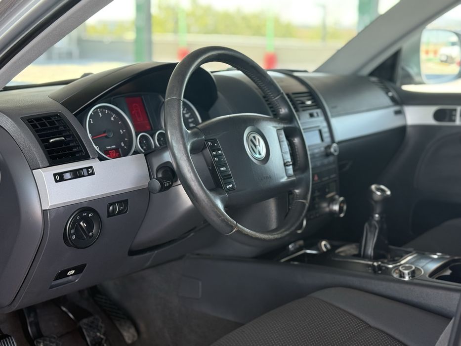 Volkswagen Touareg 2.5TDI 175CP 4x4 / 2009/ Posibilitate rate