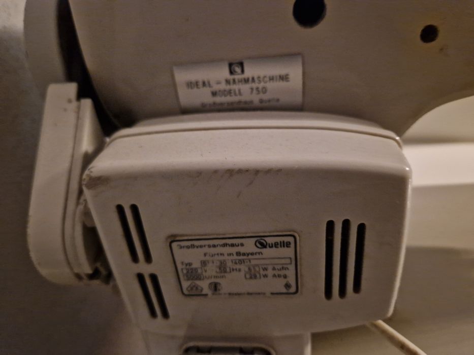 Masina de cusut electrica Privileg