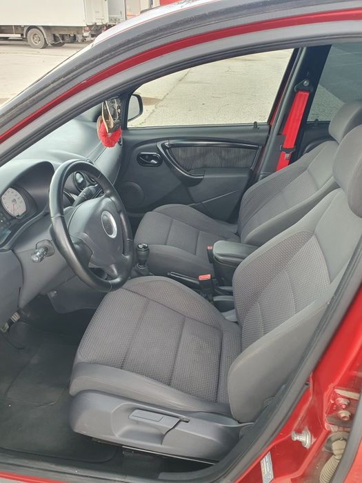 DACIA Logan 2011 — imagine 3