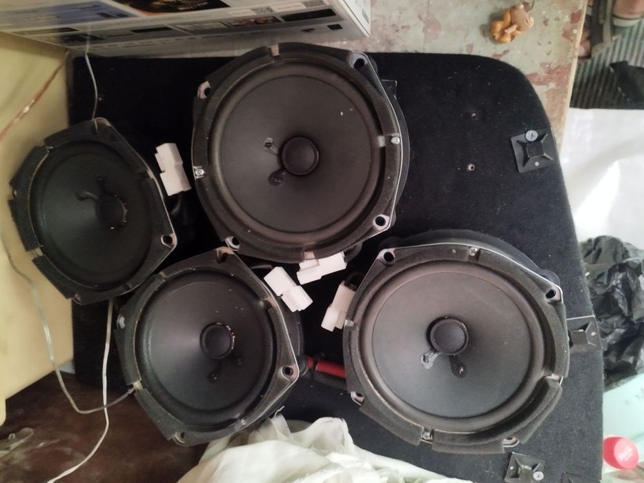 Автомагнитола от Джентры, +4 колонки стоковые, заводские