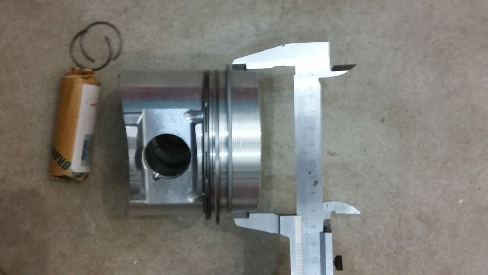 Комплект поршней и гильз