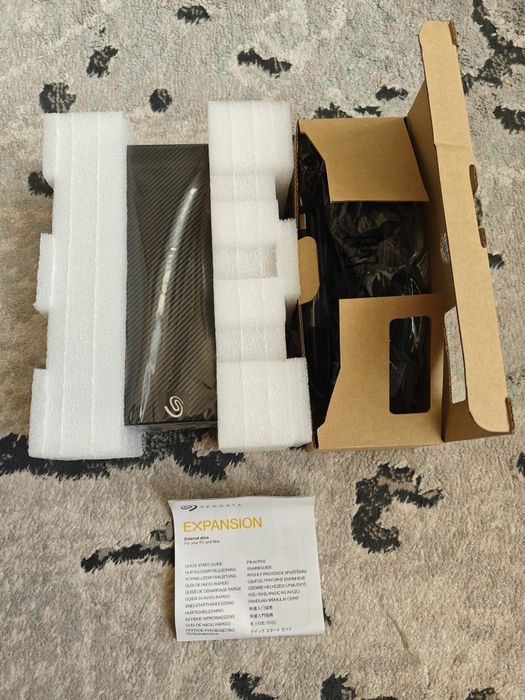 Внешний хард Seagate Expansion 20Tb