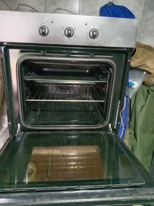 Продам Электро духовку