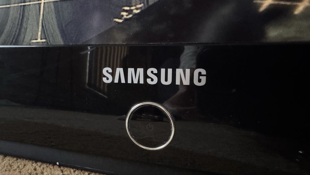 Телевизор SAMSUNG