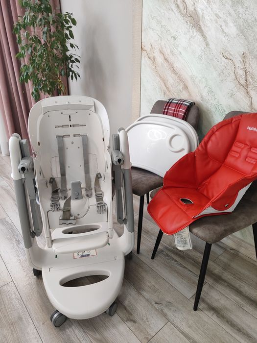 Стульчик для кормления peg perego