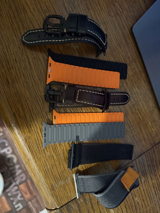 Apple Watch Ultra 2 Black titanium
