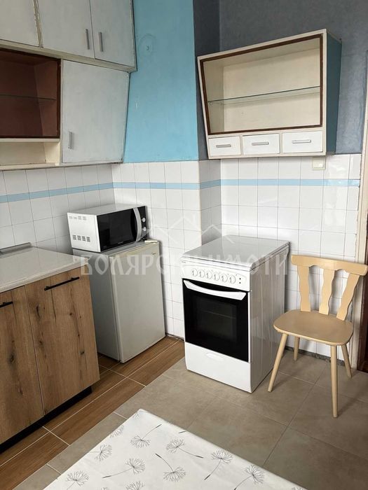 Просторен апартамент с 3 спални до парк Дружба