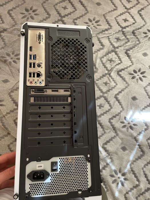 Геймърски rgb компютър Aerocool