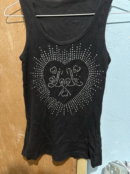 Пакет дамски дрехи – жилетки + 2 парти поли