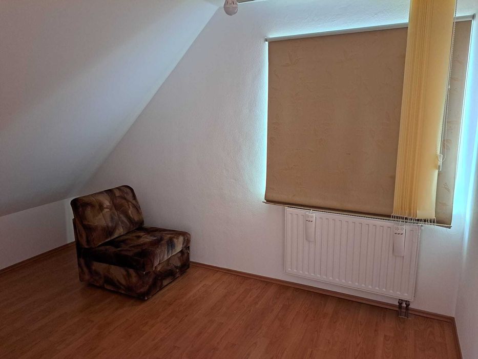 Casa Insiruita (triplex) in Floresti