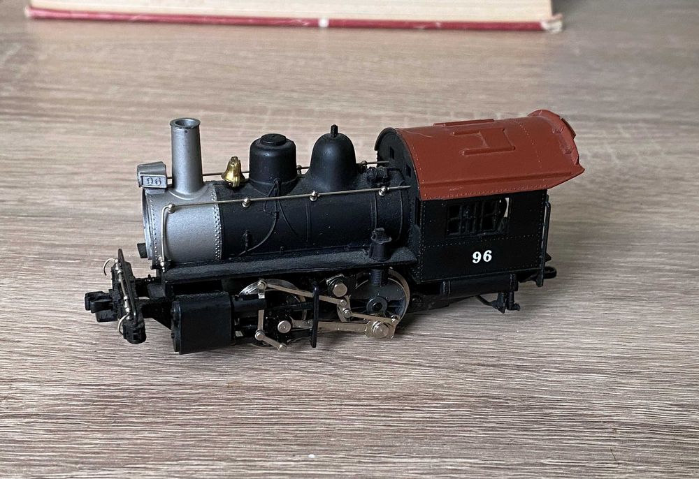 Locomotiva cu abur RIVAROSSI 15949 0-4-0 analog HO Italia anii 70