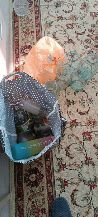 Продам посуду тарелки банки