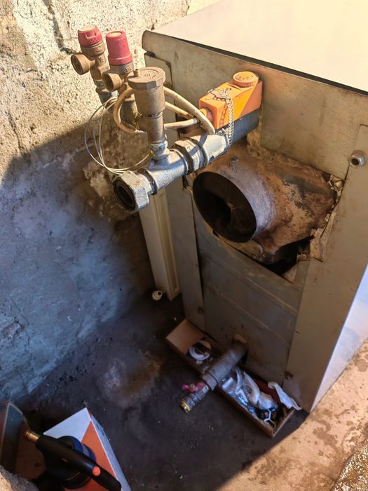 Centrala termica 30 kw  pe lemne/cărbune + peleți