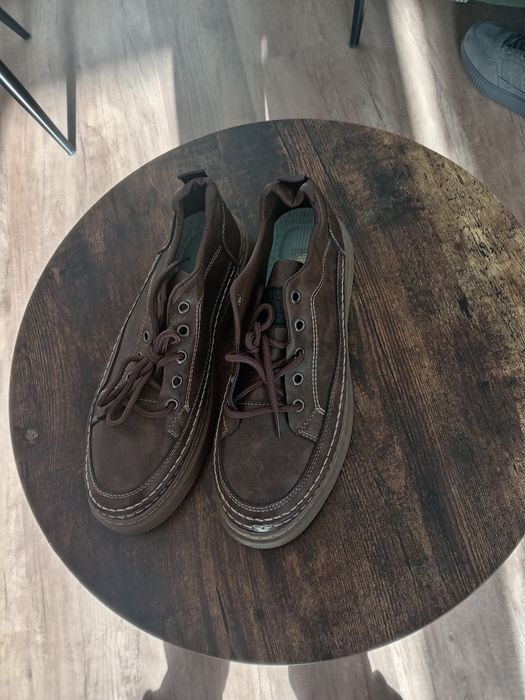 Vând pantofi casual pt barbati