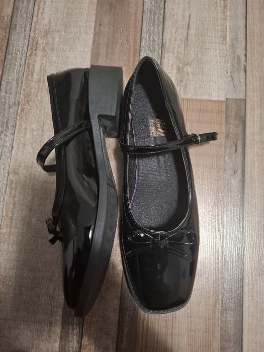 Pantofi mărimea 41.5