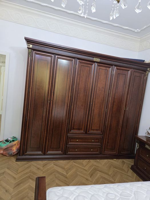 Спальный гарнитур