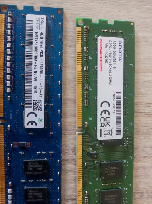 Vând 2 plăcute RAM ddr3