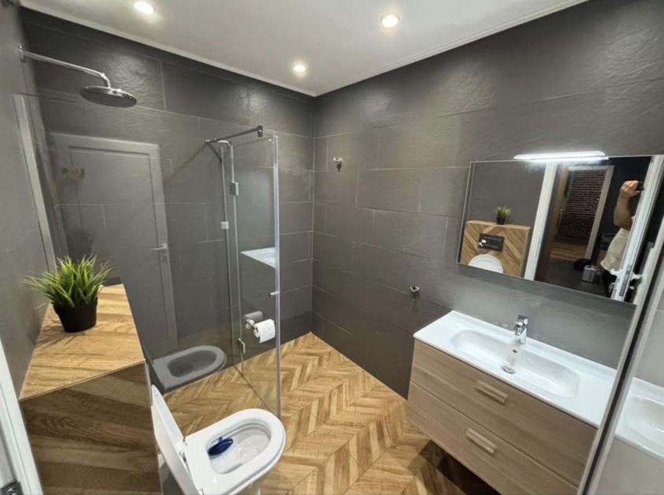 Дава се под наем Тристаен апартамент в София, Дружба 2 - 95 кв.м за 816 € - Снимка #9