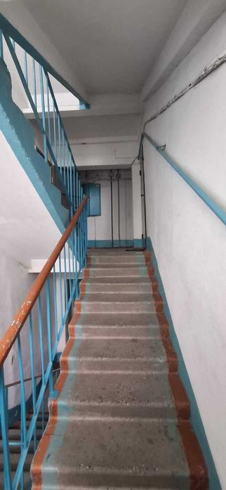 Продам 2-х ком. кв. в районе КСК