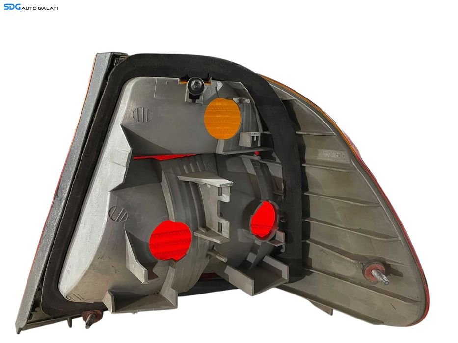Stop Lampa Tripla Stanga BMW Seria 3 E46 Berlina Sedan Limuzina 1998 - 2005 (Fisura Fina Mijloc Stanga) [LR0194]