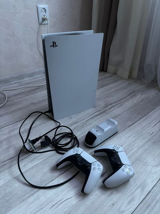 Продам Sony Playstation 5