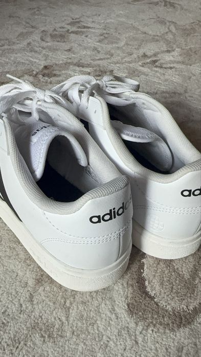 Маратонки adidas