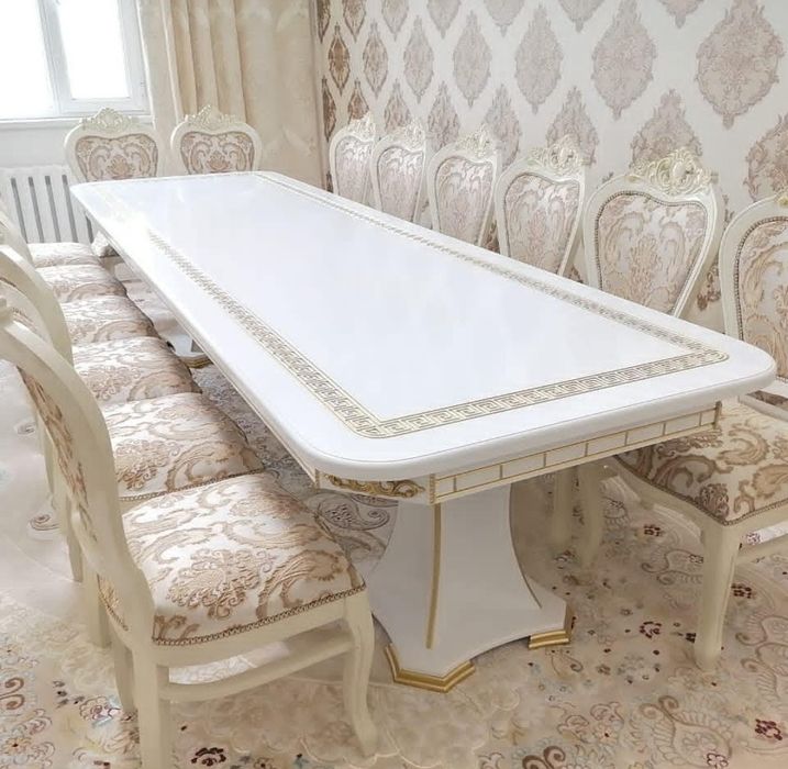 Стол и стулья. МДФ