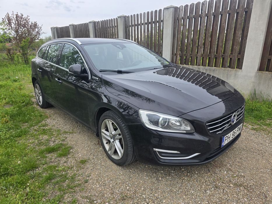 Volvo V60 plug-in hybrid AWD(4x4) 2013