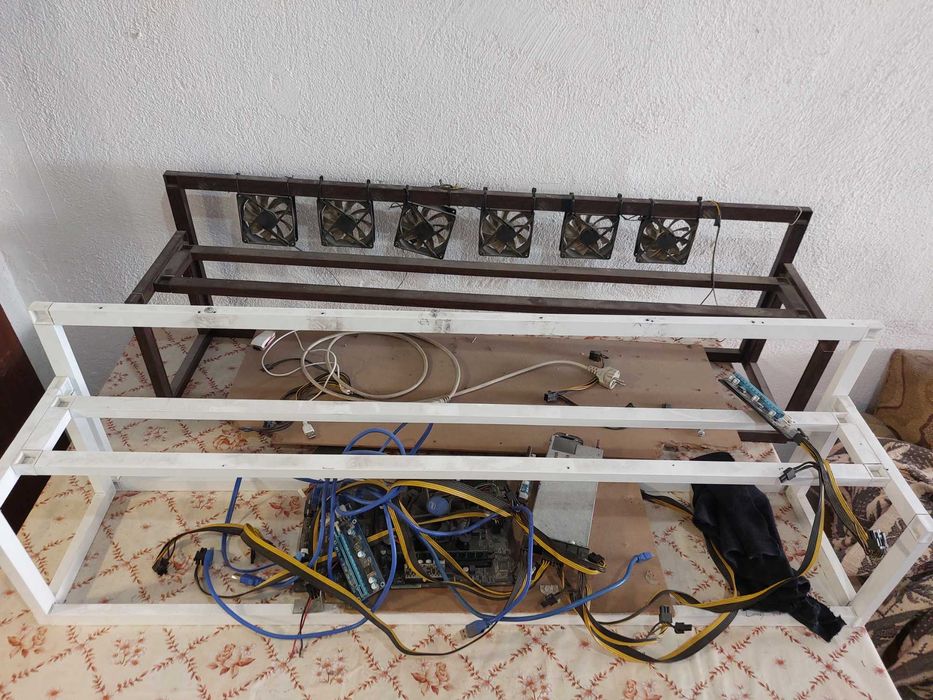 Стойка за риг с 8 карти