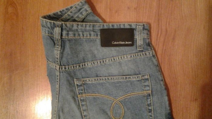Blugi Calvin Klein
