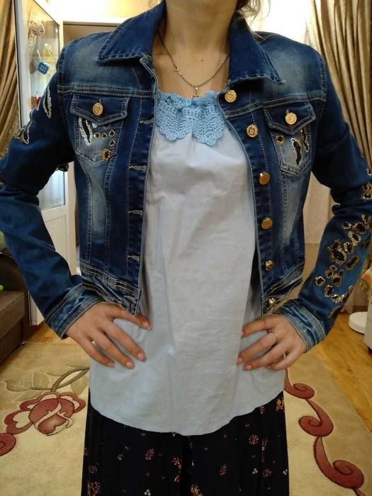 Продается куртка джинсовая