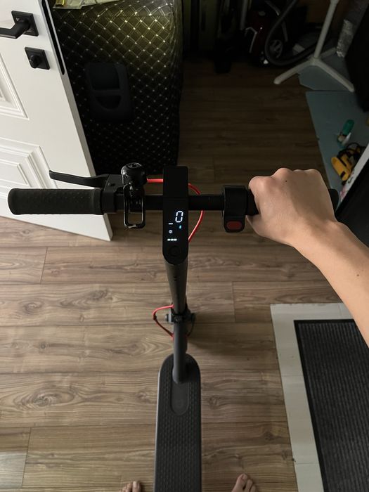 Самокат Xiaomi Mijia E-scooter M365