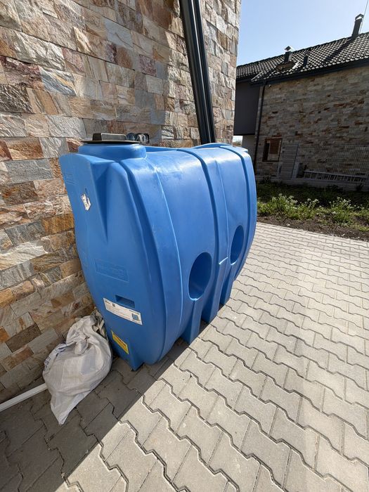 Резервоар за вода 1000 литра