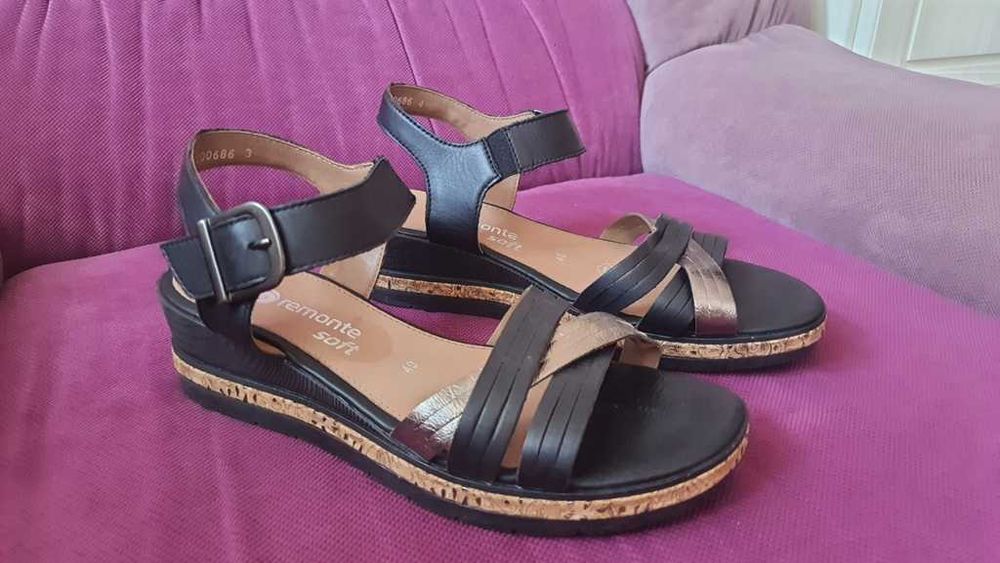 Sandale elegante full piele de la REMONTE marimea 40