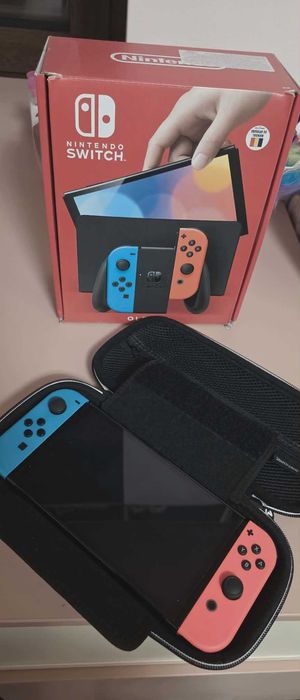 Consola NINTENDO Switch OLED (Joy-Con Neon Red/Neon Blue)