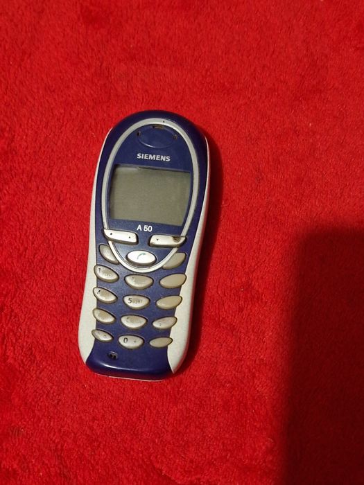 Telefon pentru piese sau colecție fara accesorii