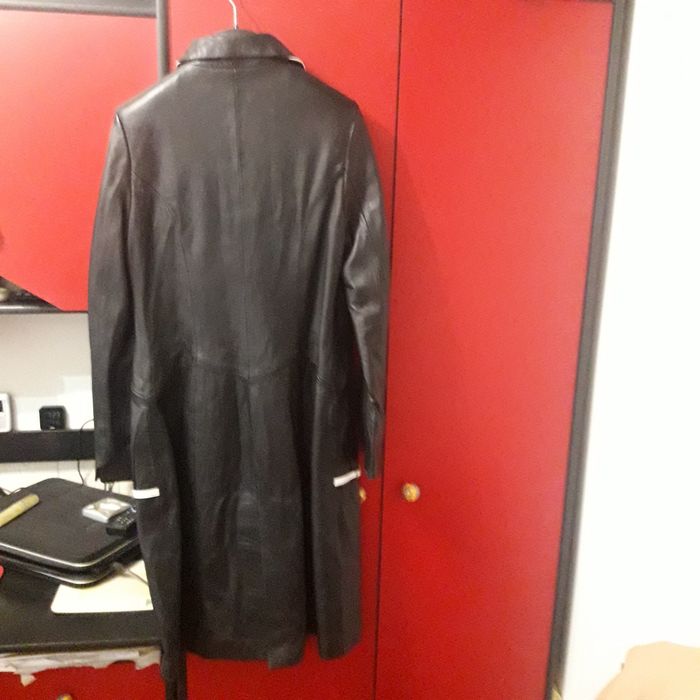 Haina din piele PIERRE CARDIN si Haina din piele dama,noi,cu eticheta.