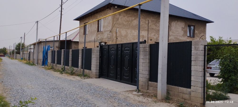 Срочно продаётся 2х этажный дом