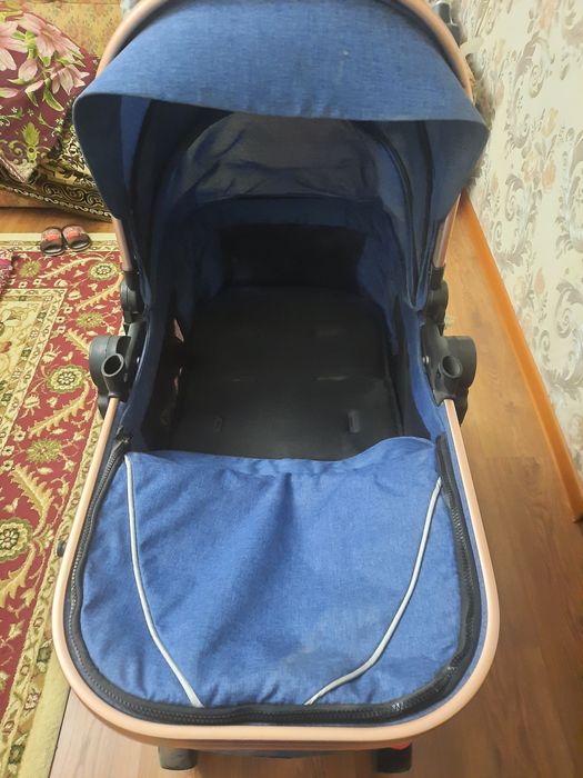 Продам коляска звоните договоримся.